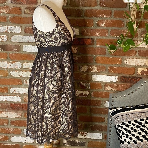 Milly Brown Guipure Lace Dress Size 6 - Picture 3 of 10